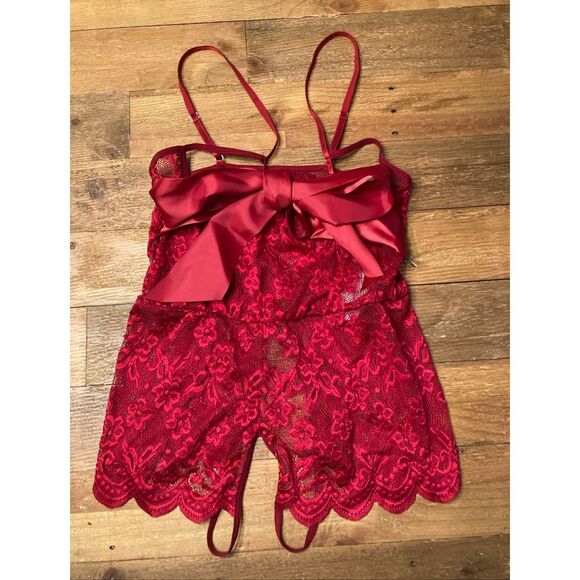 Lingerie Medium red bow crotch less lace sexy bodysuit - Picture 3 of 8